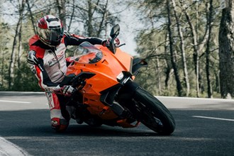Kann man mit der KTM 990 RC R im Alltag leben oder nur leiden?