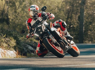 KTM 990 Duke R im Test: Scharfer Naked-Bike-Allrounder