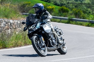 Michelin Anakee Adventure 2 Test auf Straße und Schotter