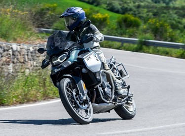 Michelin Anakee Adventure 2 Test auf Straße und Schotter