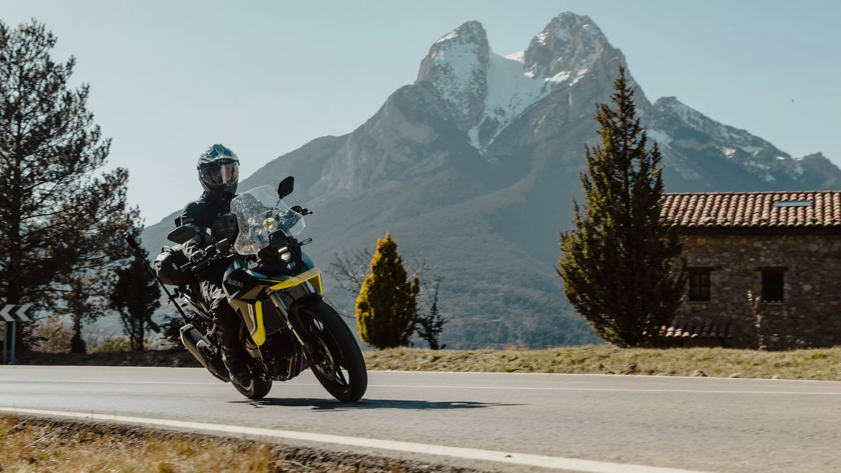Suzuki V-Strom 800 Test in Katalonien und den Pyrenäen Suzuki V-Strom 800 Test in Katalonien und den Pyrenäen