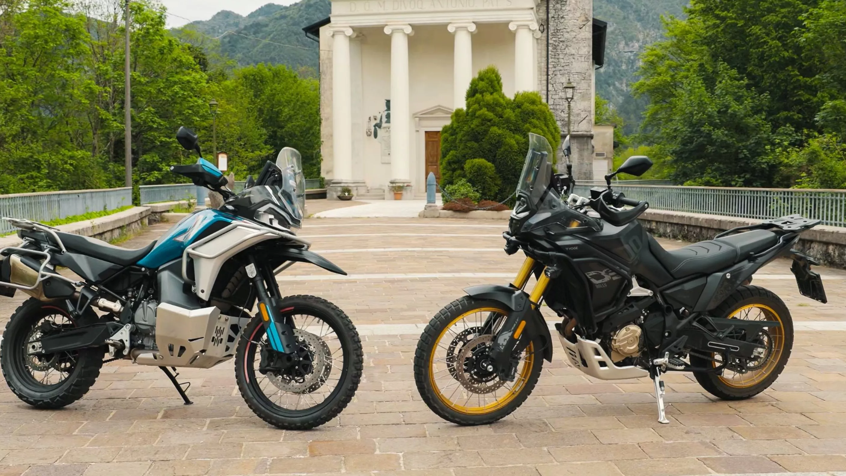 CFMOTO 800 MT-X vs. Voge DS800X Rally CFMOTO 800 MT-X vs. Voge DS800X Rally