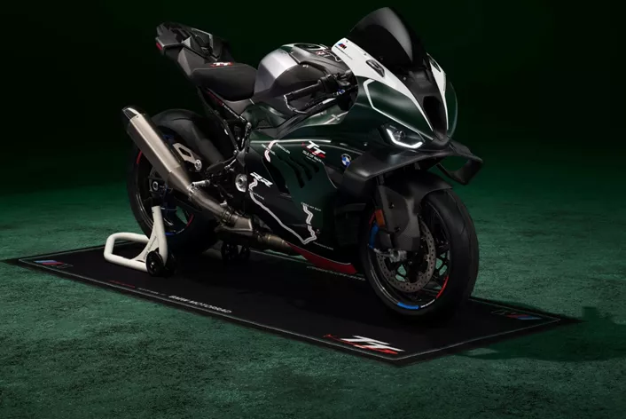 BMW Motorrad predstavlja M 1000 RR ograničenu na 115 primjeraka za Isle of Man TT 2026. Ekskluzivni izgled, TT detalji i kolekcionarski faktor susreću poznate M-performanse.