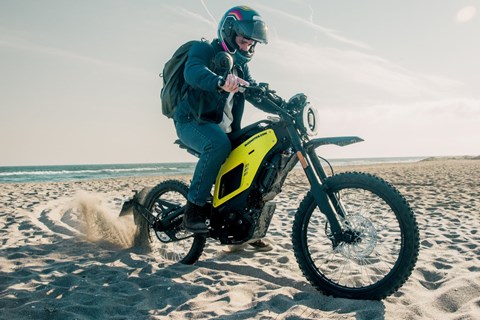 NIU XQi3 Test: Elektro-Enduro für Stadt und Gelände