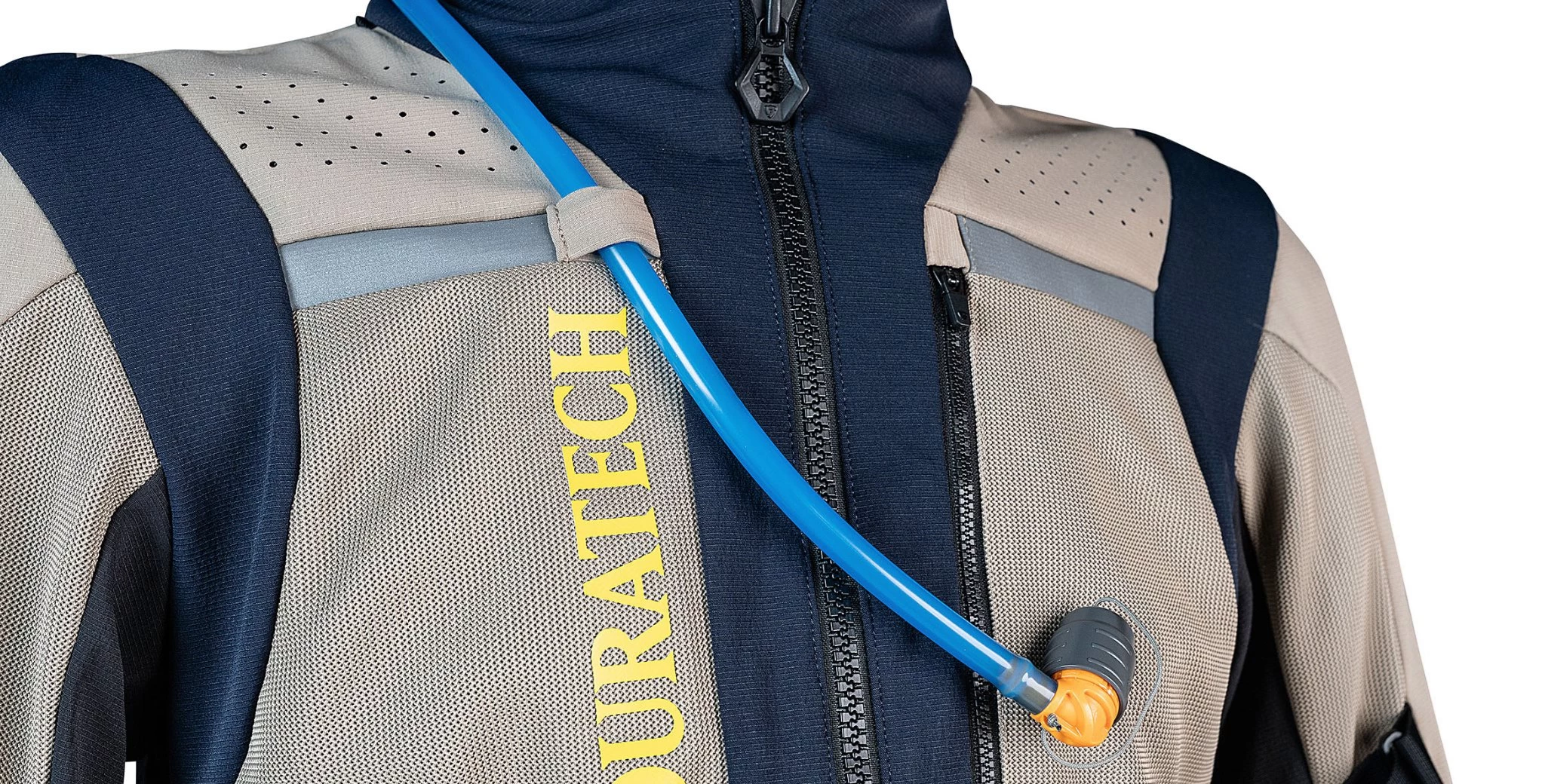With the new DUSTRIDER, Touratech expands its range of motorcycle apparel by introducing a textile suit designed for touring riders and adventure enthusiasts. This suit aims to combine high ventilation with comprehensive safety features and a versatile weather protection concept.