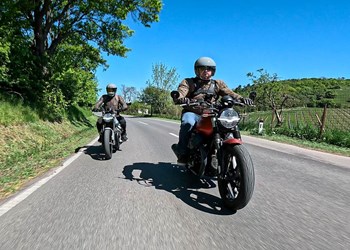 Moto Guzzi V7 Sport 2026 vs V7 Stone 2024 Vergleich