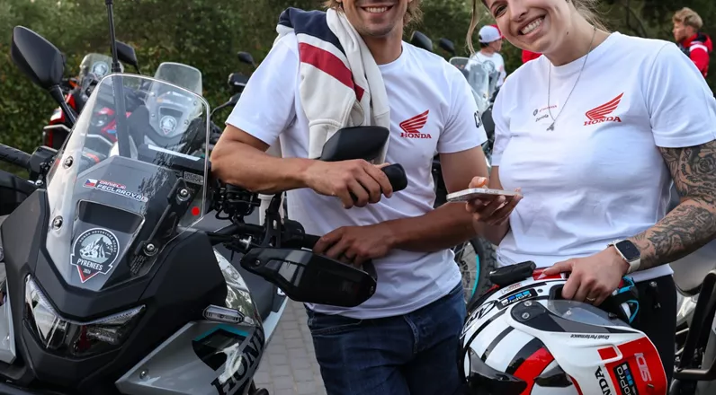 Barcelona, the dusty trails of the Spanish Pyrenees, and finally Toulouse. The Honda Adventure Roads promises not only a breathtaking route but also an experiment: Can the Honda E-Clutch help transform an off-road rookie into a significantly better rider in just a few days?