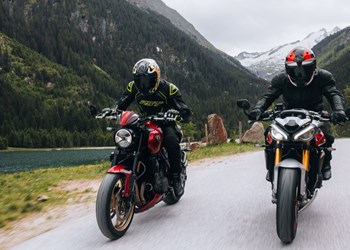 Triumph Trident 800 vs. Triumph Street Triple 765 RX