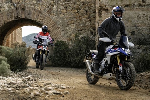 BMW Motorrad Modellpflege 2027: Updates, Farben und Pakete