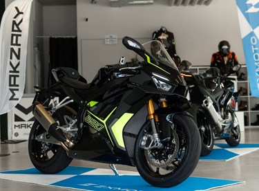 ZX Moto 820RR im Test bei Makzary in Gränichen