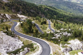 Motorradfahren Südtirol: Neue Verbote auf beliebten Alpenpässen