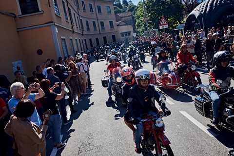 Moto Guzzi World Days 2026: Neues Werk und Museum eröffnen