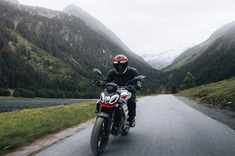 Aprilia Tuono 457 Test: Das sportlichste A2-Naked Bike?