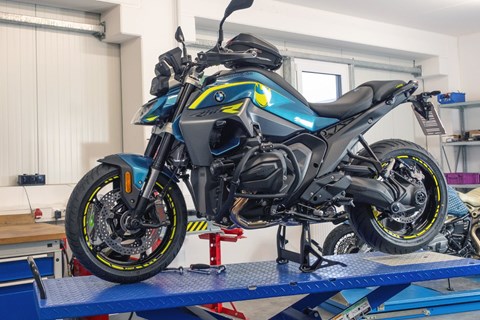 BMW R 1300 R Umbau 2026: Hornig baut den Roadster um