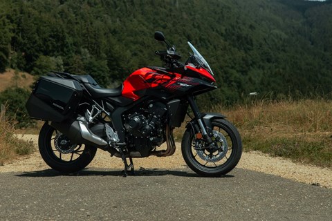 Honda CB1000GT im Test: Sporttourer auf Schweizer Kurven