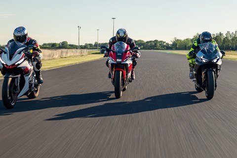 Yamaha R7 vs CFMOTO 675 SR-R vs Zontes 703RR Test 2026