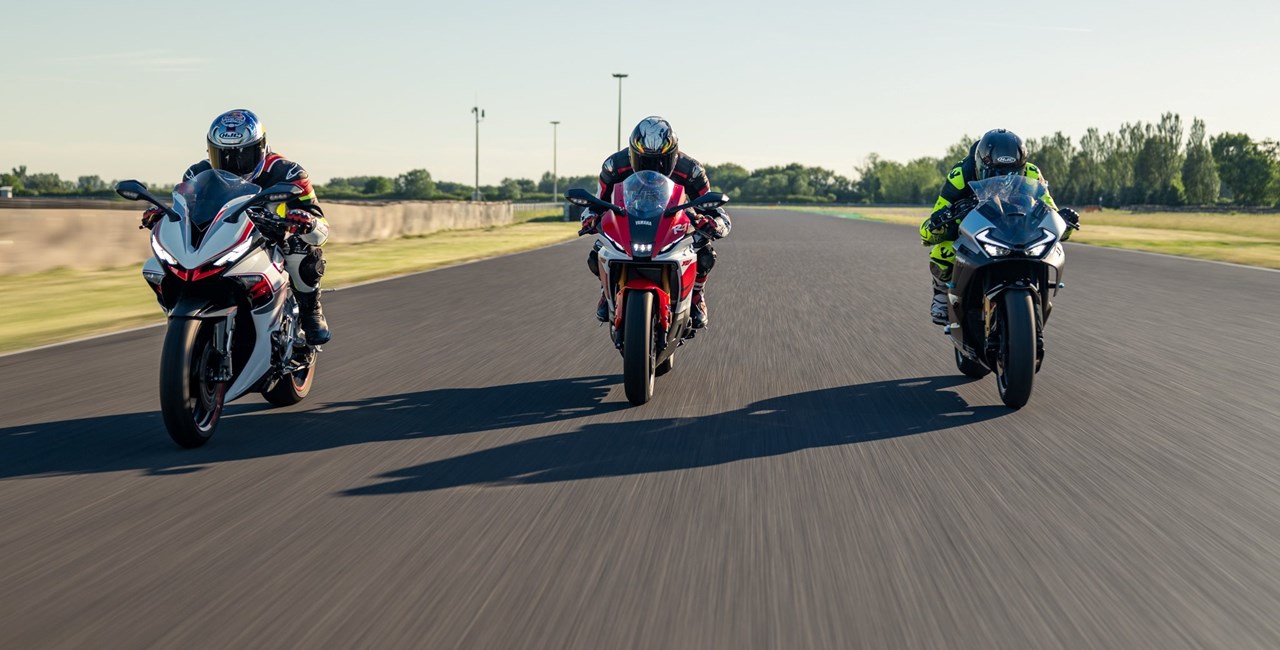 Yamaha R7 vs CFMOTO 675 SR-R vs Zontes 703RR Test 2026