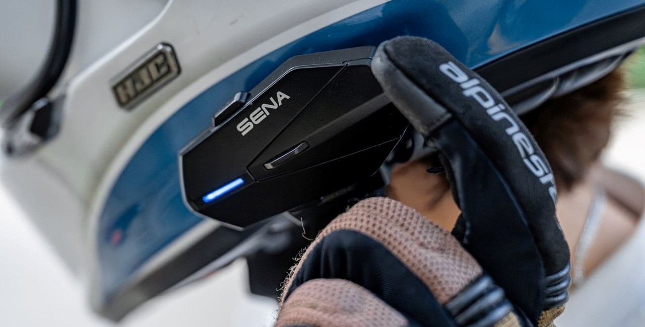 SENA Apex und Apex Plus: Intercoms mit Wechselakku