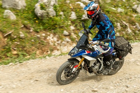 BMW F 450 GS Trophy 2026 im großen Reise- und Offroad-Test