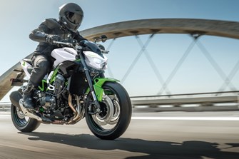 Kawasaki Z900 und Z650 S 2027 mit neuen Farben
