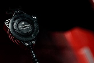 MOTOAIRBAG M1: Dual-Airbag mit Fast-Lock-Technologie