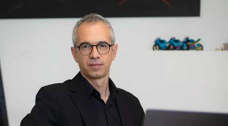 Carles Solsona, design chief at CFMOTO, talks in this interview about the brand's design language, the role of AI in motorcycle design, the dialogue between designers and engineers, and the future of CFMOTO as a global motorcycle brand.