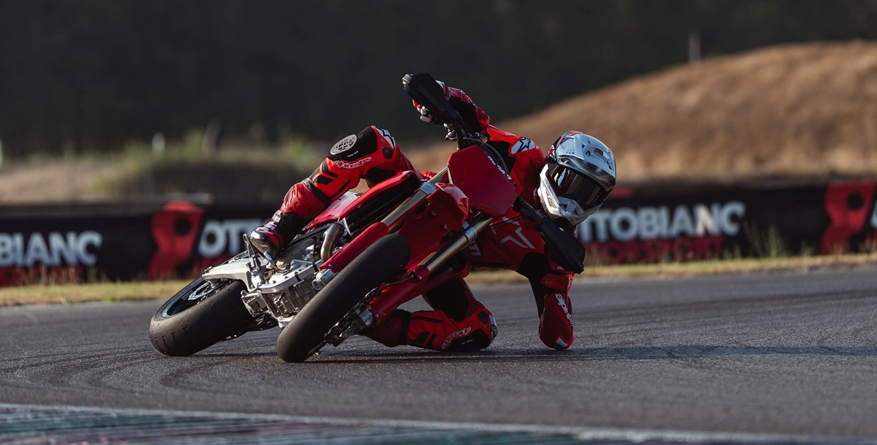 Ducati Desmo450 SM: Das erste Supermoto-Racebike aus Bologna