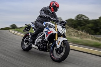 BMW F 450 R 2027: Neues 48 PS Naked Bike mit viel Ausstattung