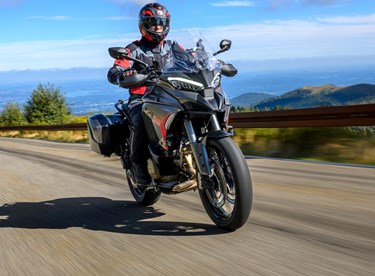 Ducati Multistrada V4 S Grand Tour: Mehr Technik für 2026