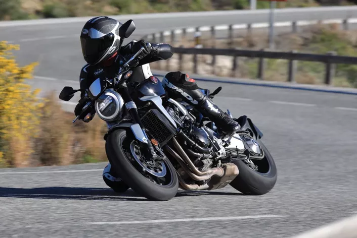 Fireblade, CBF 600, Africa Twin, Hornet a první elektrický motocykl: jak se Honda za 25 let 1000PS stala značkou, na kterou se díváme nejpřísněji, vyprávěno tím, co jsme tehdy řekli, včetně omylů a prognóz.