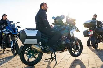 SHAD Motorradkoffer: 25 Jahre erweiterbare Gepäcksysteme