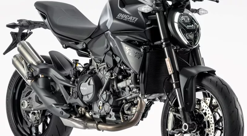 Black wheels, dark paint and deliberately exposed components: the Monster Dark takes Ducati's naked bike back to the essentials. Beneath the stripped-back look lies modern tech. What's included, and what stays an accessory?