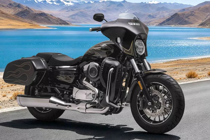 From city traffic to the highway and on off-road: the Italian brand announces four world premieres for Milan. Alongside two new bikes, an ATV and a side-by-side take the spotlight.