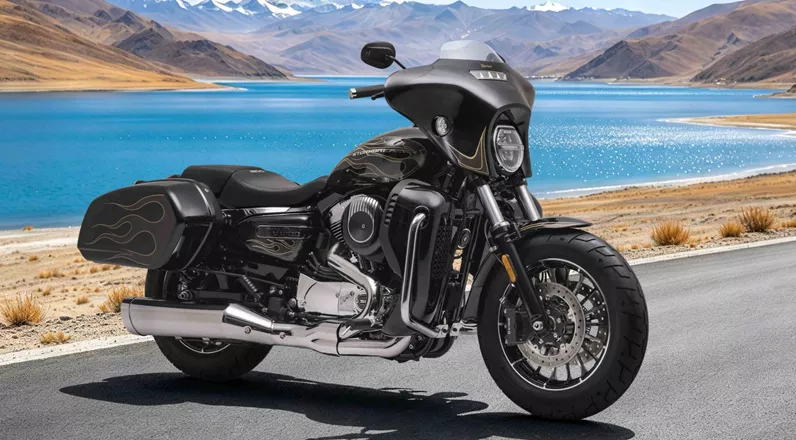 From city traffic to the highway and on off-road: the Italian brand announces four world premieres for Milan. Alongside two new bikes, an ATV and a side-by-side take the spotlight.