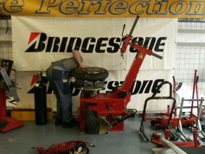 Bridgestone-Weichberger-Grip-Party