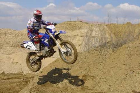 Jungfernflug WR 450 F 2 von Yamaha