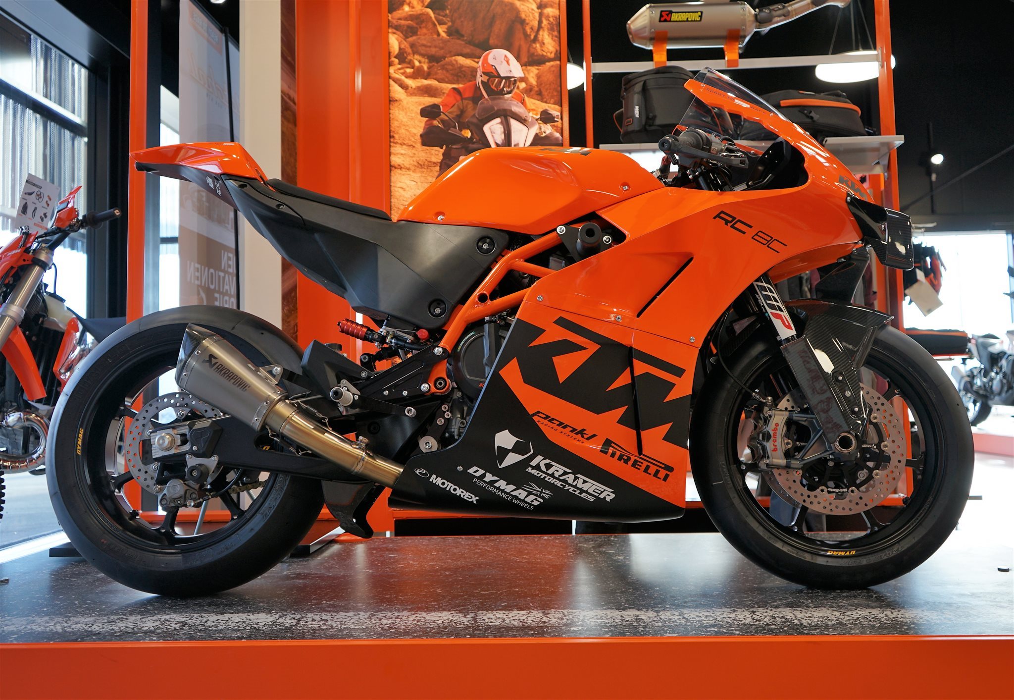 KTM RC 8C