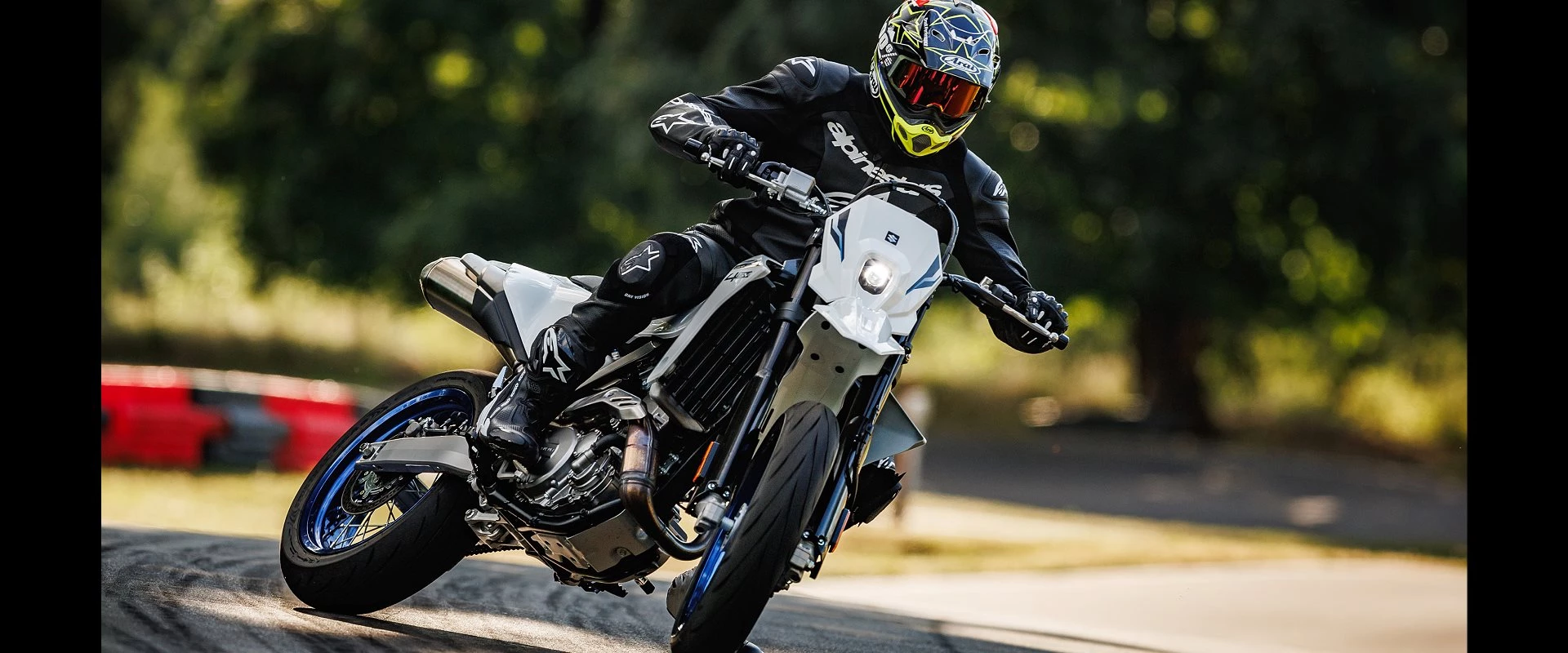 Suzuki DR-Z4SM Suzuki DR-Z4SM
