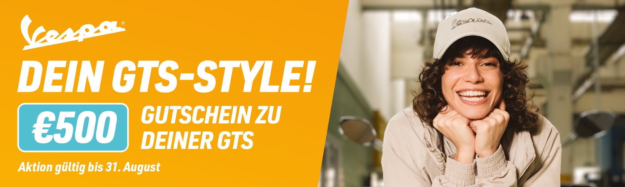 Gönn dir jetzt im Sommer eine Vespa GTS und hol dir deinen 500 Euro Zubehörgutschein dazu.