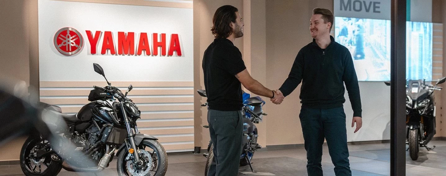 Exklusive Premium-Dienste wie Leasing, Finanzierung, Garantieerweiterung, Versicherungen oder Gebrauchte mit Garantie.
 Yamaha YOU Services