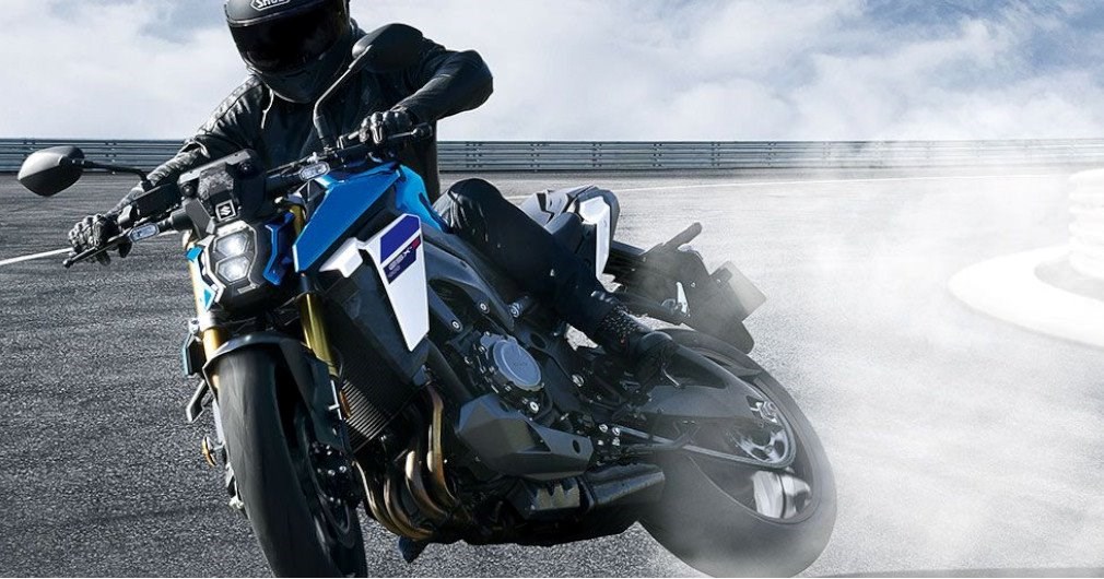 <p><b>Life is a Road.</b><br><br>

Life is a Road: die Suzukis für Asphalt-Touren und die Stadt. Geradlinige, dynamische Straßenkünstler für das Besondere und das Alltägliche. Alles an Bord, was Kilometergourmets schätzen. Zigtausendfach langstreckenerprobte Performance und Zuverlässigkeit, dazu Drehmoment satt – und vor allem jede Menge Fahrspaß, Komfort und Kontrolle. Aber nichts geht über die eigene Erfahrung!<p>