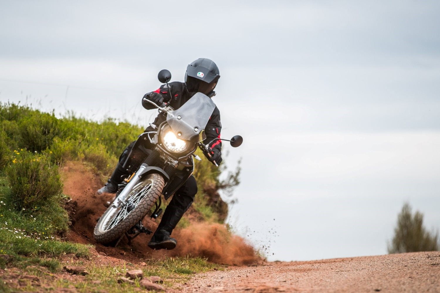 Adventure / Dune125 X BLACK EDITION