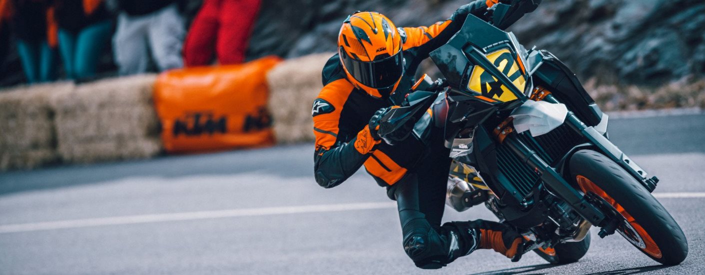 KTM Banner