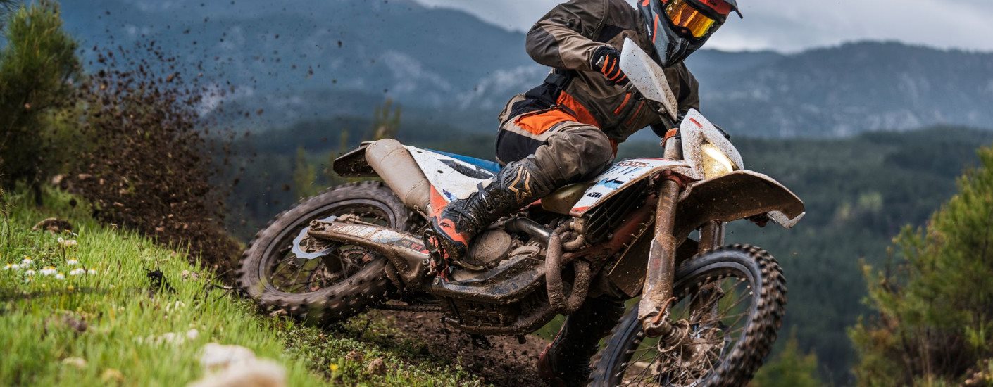KTM Banner