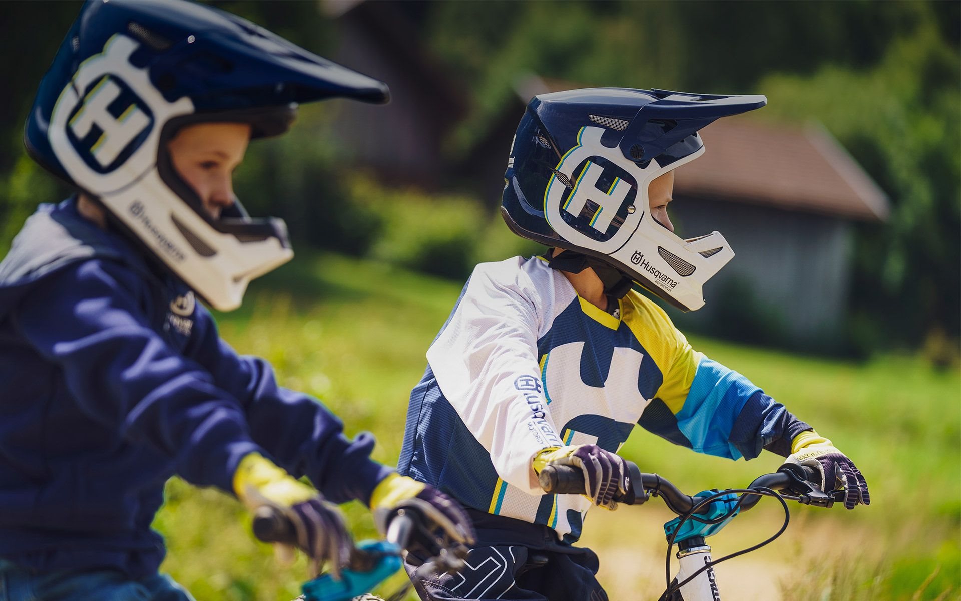 Husqvarna Banner