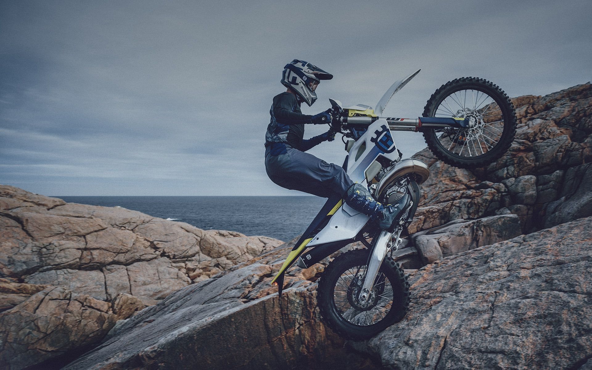 Husqvarna Banner