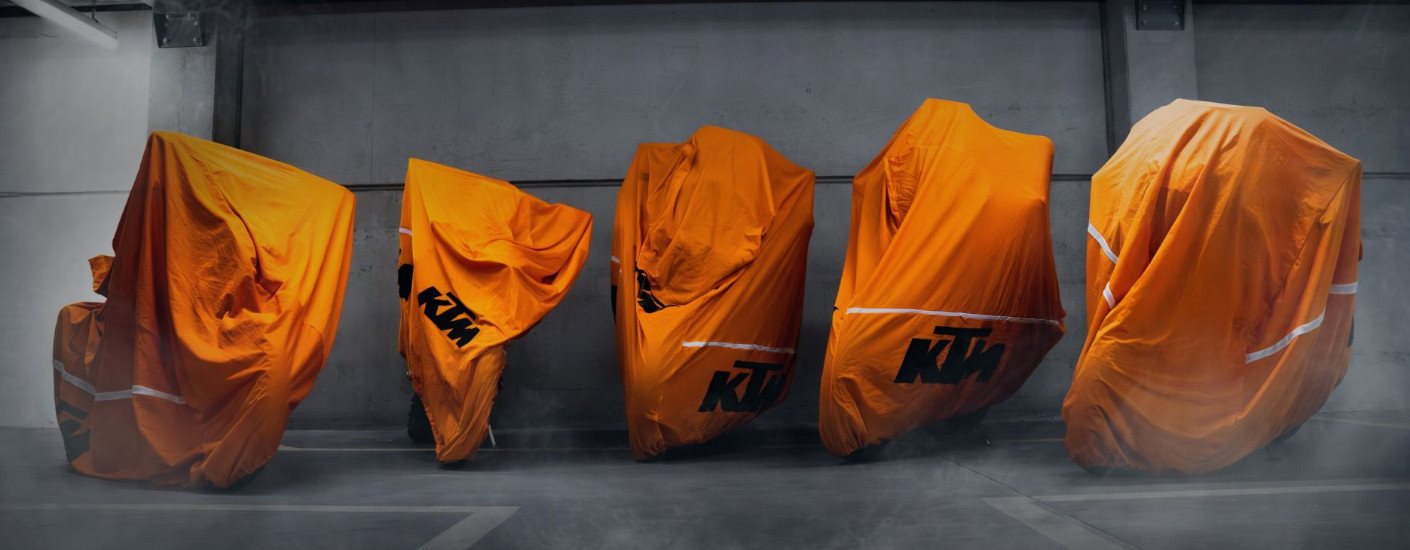 KTM Banner