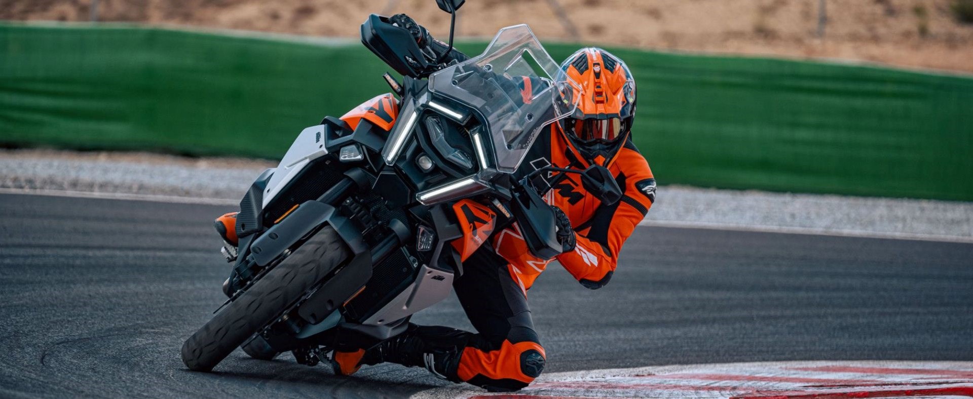 2025 KTM SUPER ADVENTURE S EVO