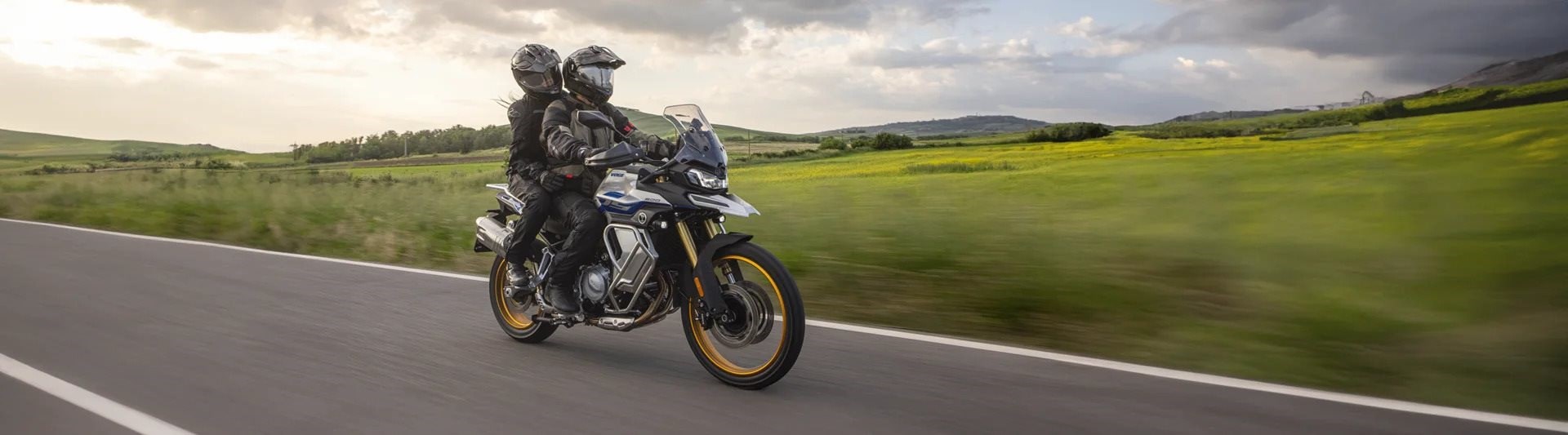 Unsere bisher größte Reiseenduro – bereit für Asphalt-Touren oder ambitionierte Offroad-Ausflüge!