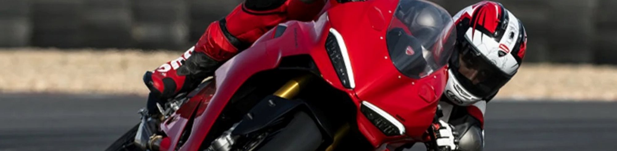 The lightest Panigale of all time